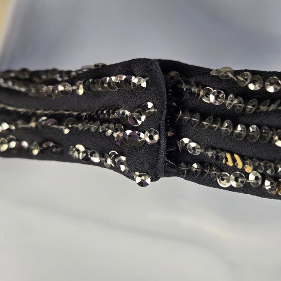 Elegant Black and Silver Backless Dress - Picture 11 of 14